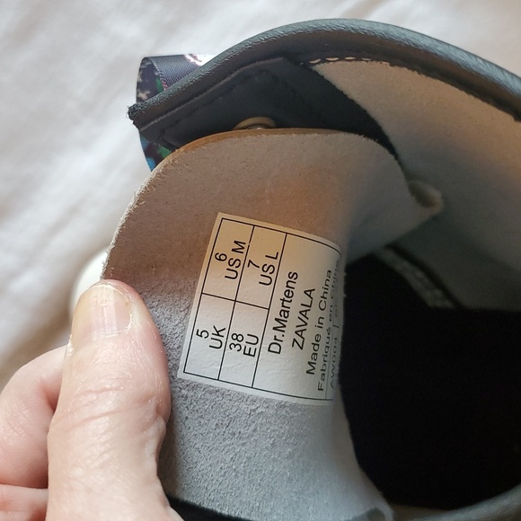 Doc Martens Zavala Leather Boot US Sz 6 Men Women Size 7 White - Picture 7 of 9